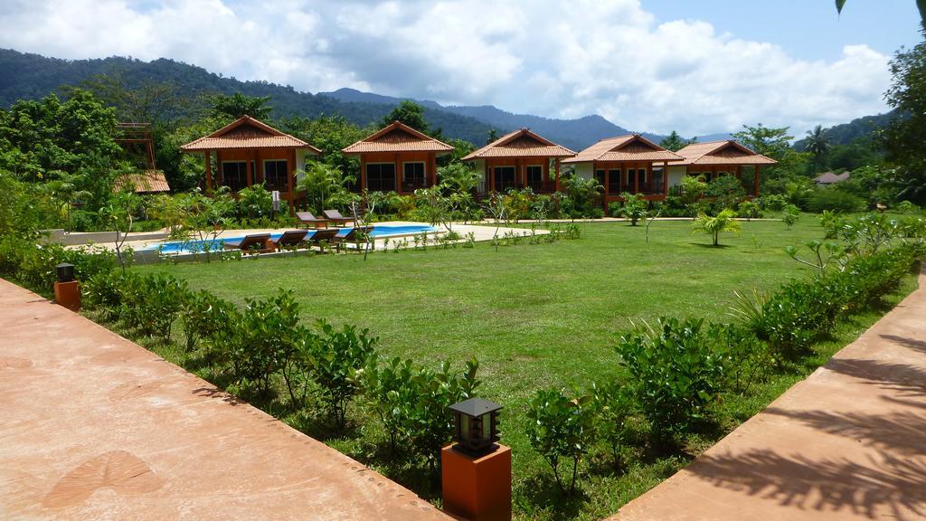 Khao Sok Jasmine Garden Resort - Sha Certified Khao Sok National Park 외부 사진