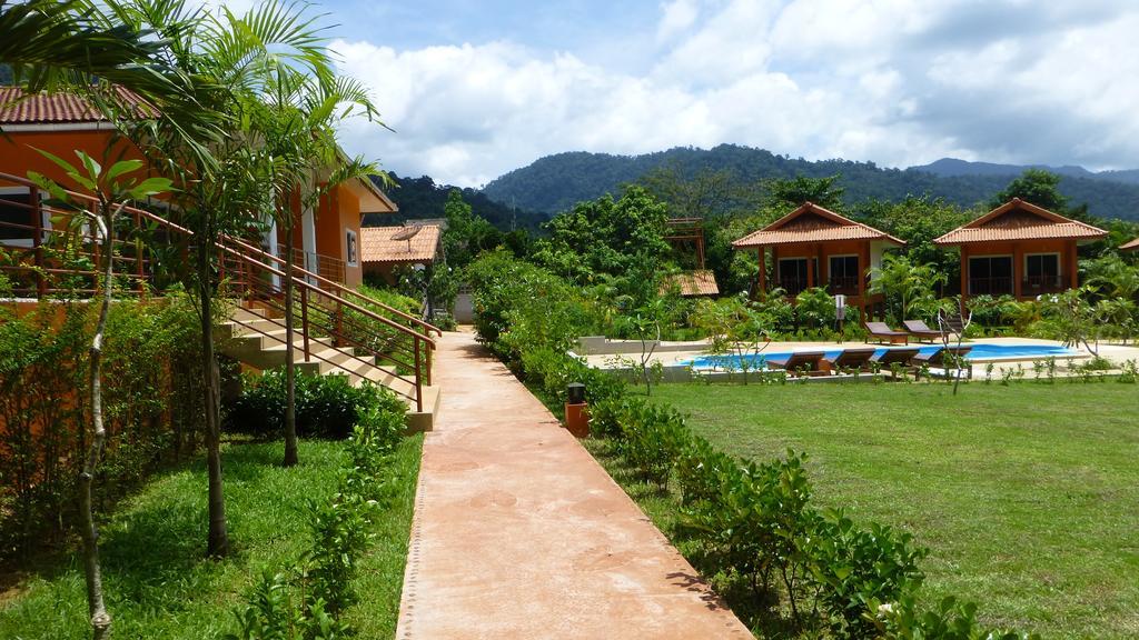 Khao Sok Jasmine Garden Resort - Sha Certified Khao Sok National Park 외부 사진